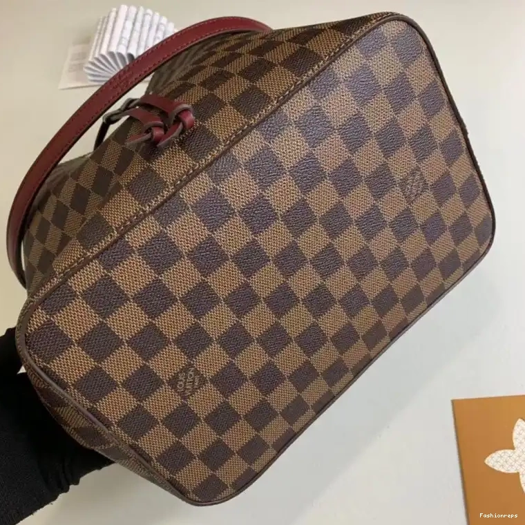 Fashionreps 19B570255 LV Bags 0524